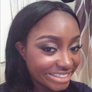 Meet your Posher, Daphney